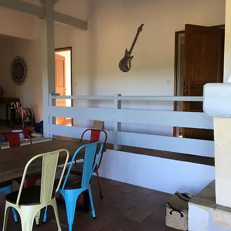 Holiday home Maison En Pierre Les Chardonnerets Avec Piscine Chauffee Beynac-et-Cazenac