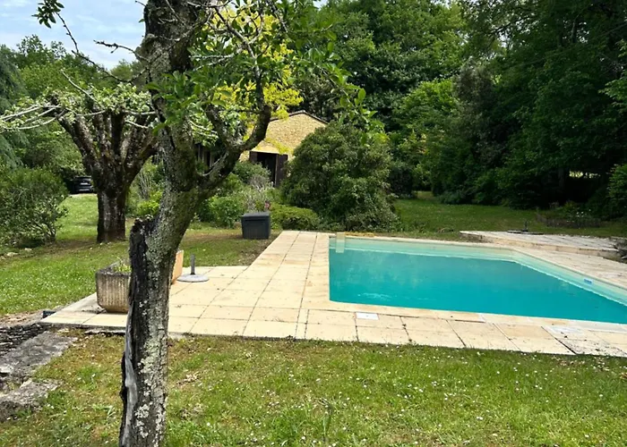 Maison En Pierre Les Chardonnerets Avec Piscine Feriehus